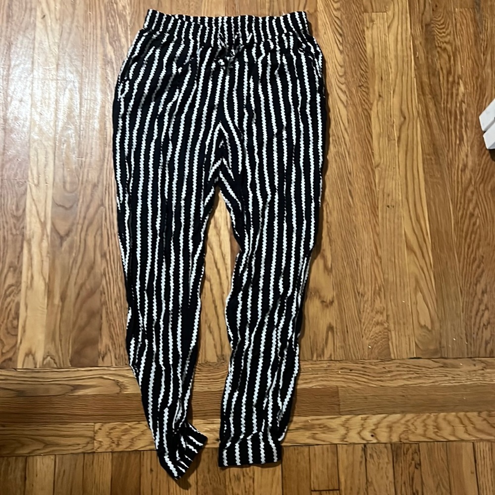 Witchery lightweight black and white striped jogger pants, 8